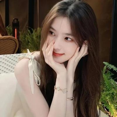 倒挂的爱丽丝