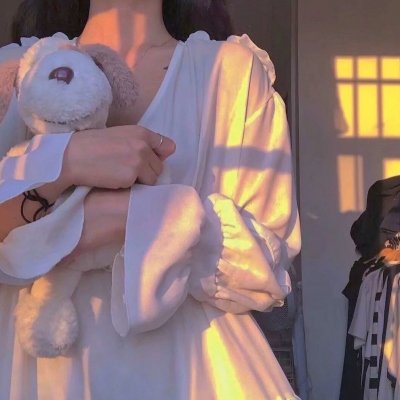 燃烧女子的画像